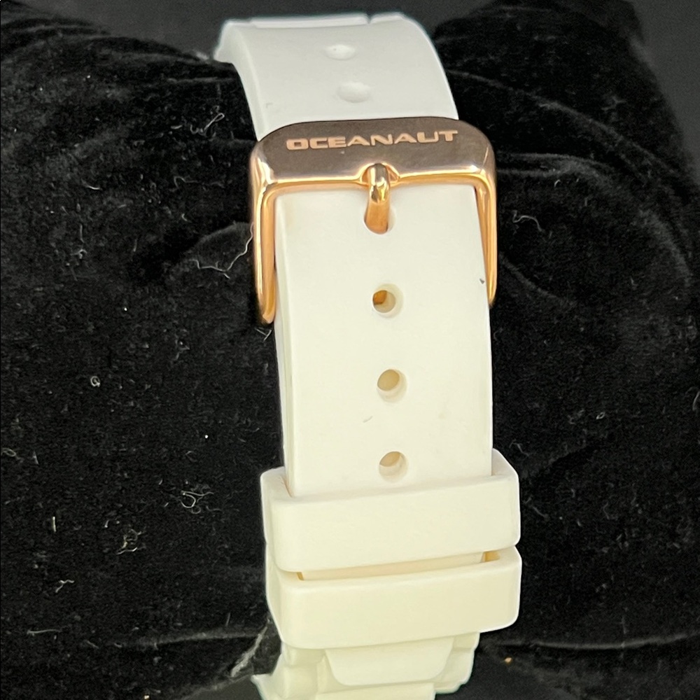 Oceanaut Sport White & Rose Gold Aqua Watch, Never Worn - Picture 7 of 11